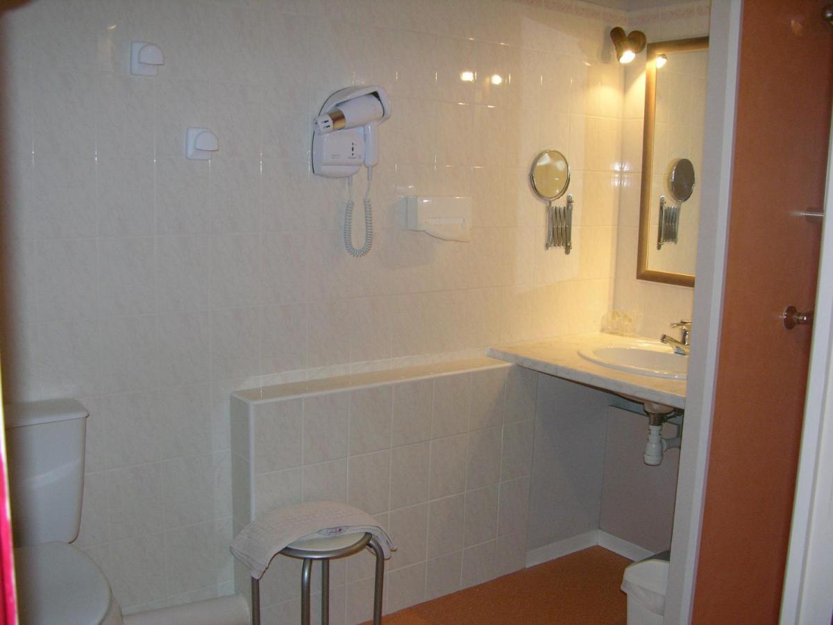 Logis Hotel Restaurant Les Norias Cazilhac  Kültér fotó